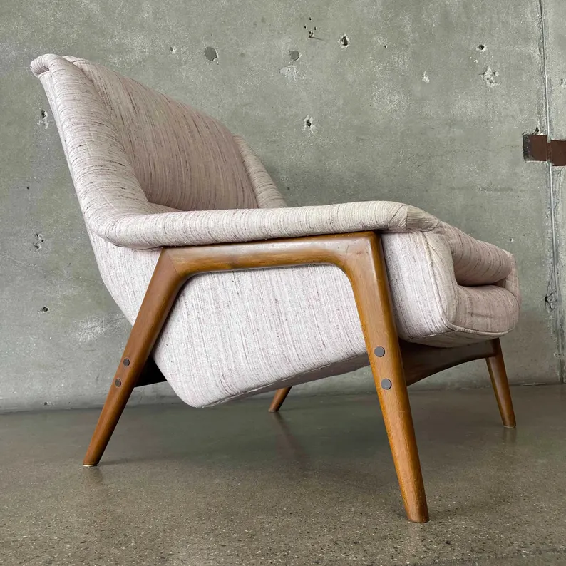 Mid Century Modern Lounge Chair